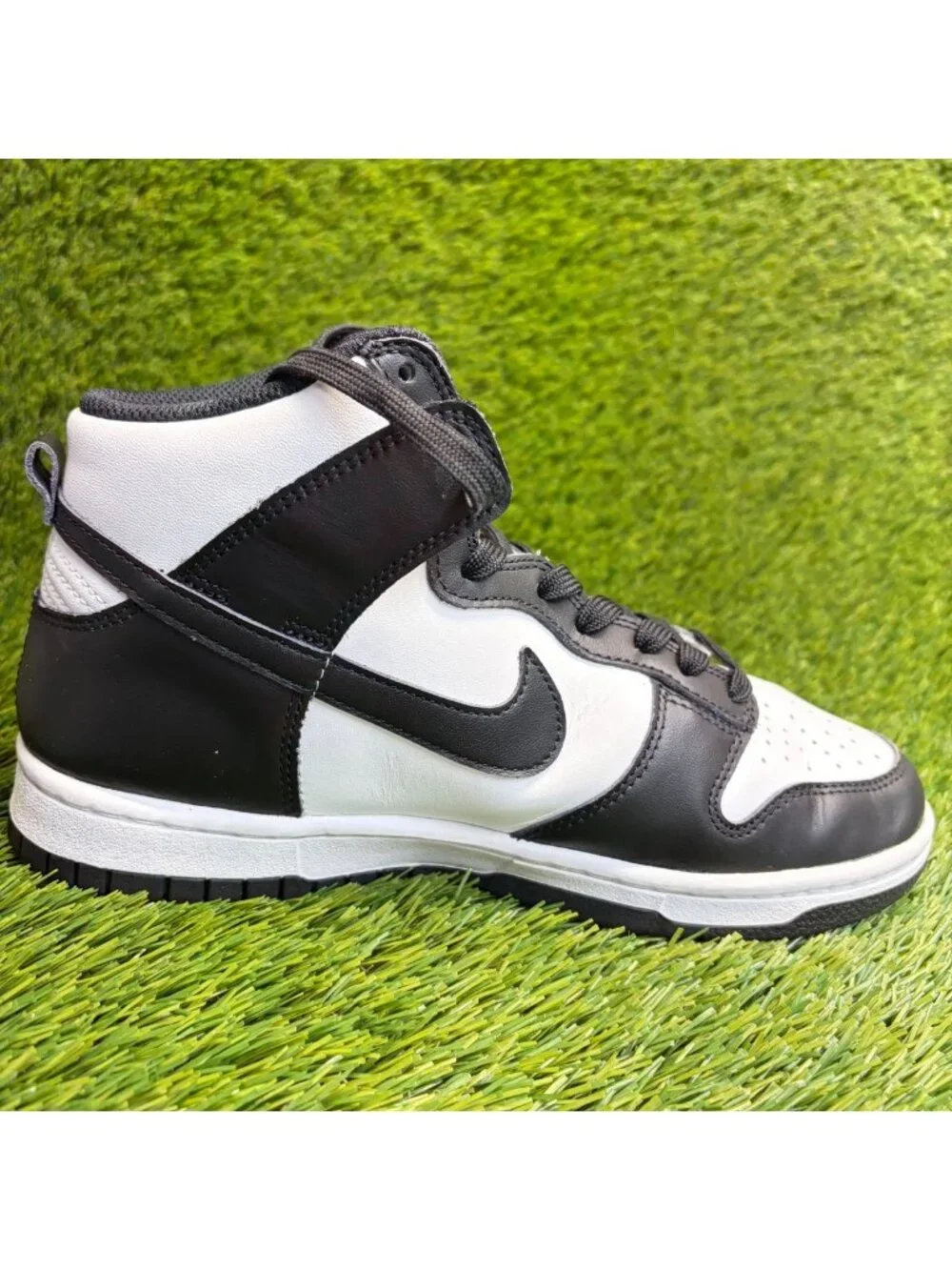 Nike Dunk High Womens Size 8 White Black Athletic Walking Leather Shoes Sneakers